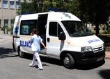 Тројца возачи се повредени при судир меѓу две возила и трицикл на скопска раскрсница